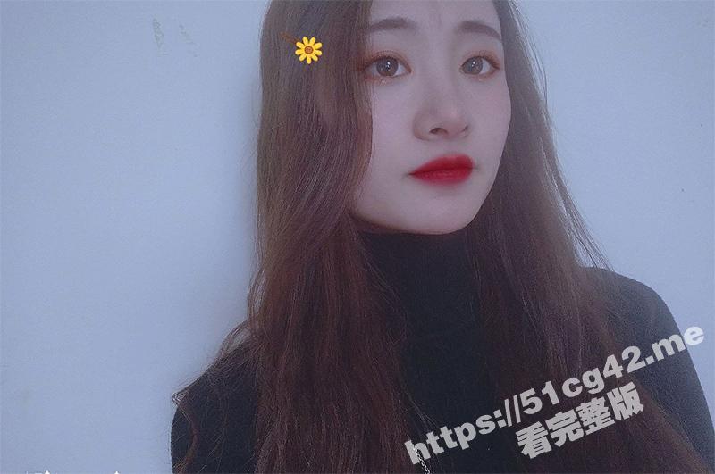 前女友刘子菲北京极品骚货 身材纤细性感就喜欢玩刺激的 出门都要塞个遥控跳蛋