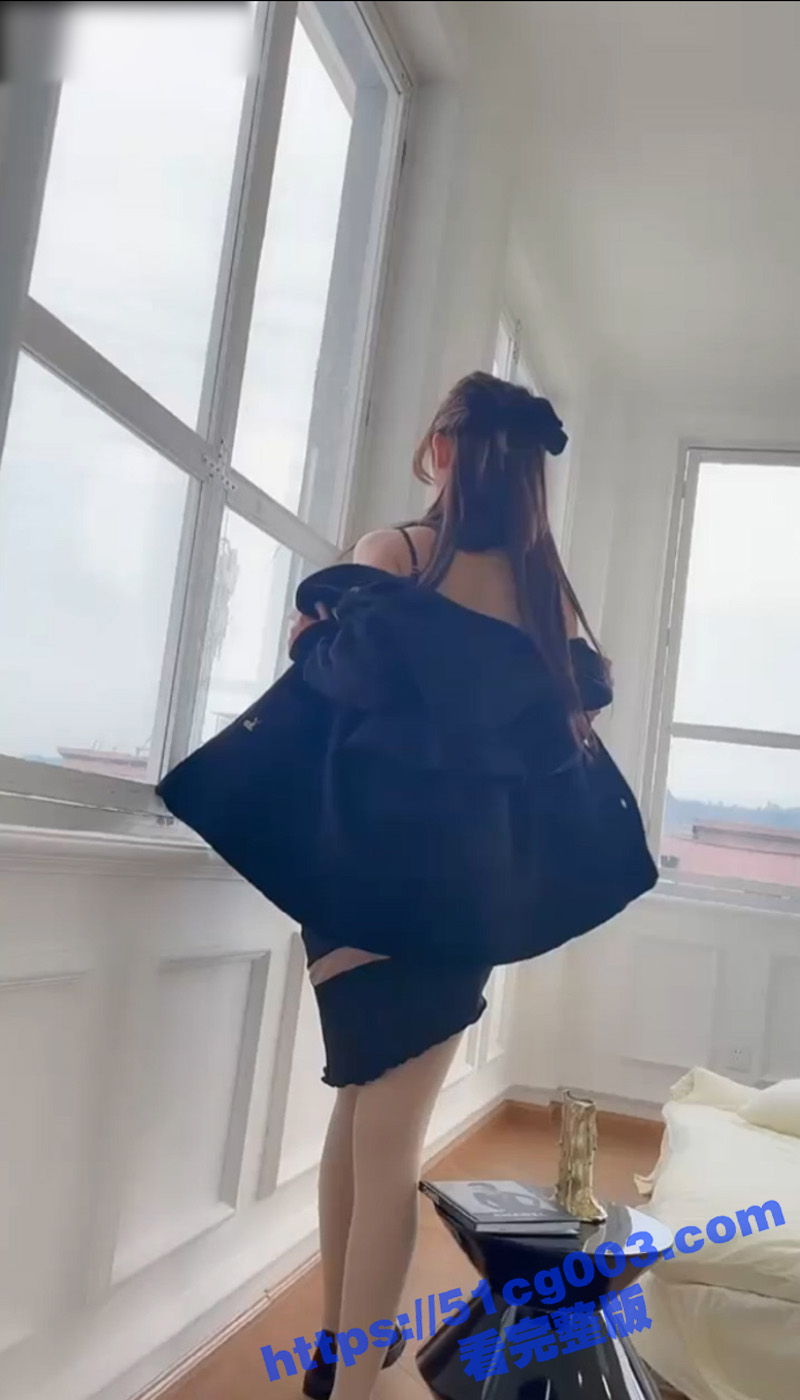 人气最高的网红嫩模 阿朱 极品高颜值女神户外大胆露出合集