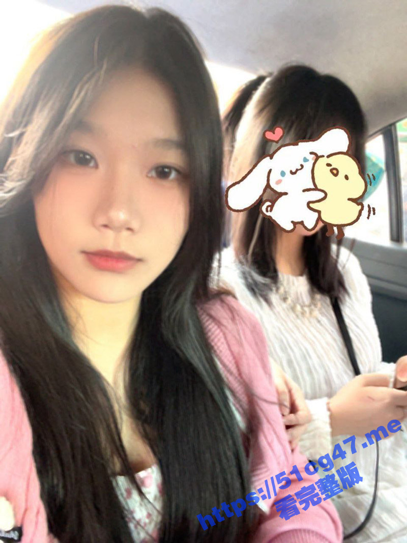 高颜值反差婊在校清纯学生妹 大量自拍照片视频流出 美腿嫩穴大奶骚货 是爸爸的小母狗
