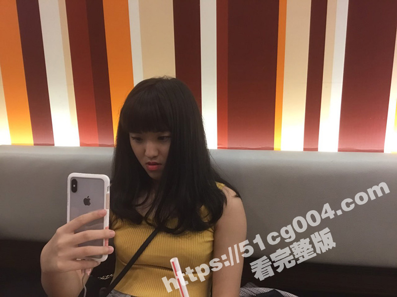 台湾反差婊学生妹下海兼职 竟然被渣男录制全程 还发布到网上 这下在学校彻底出名了