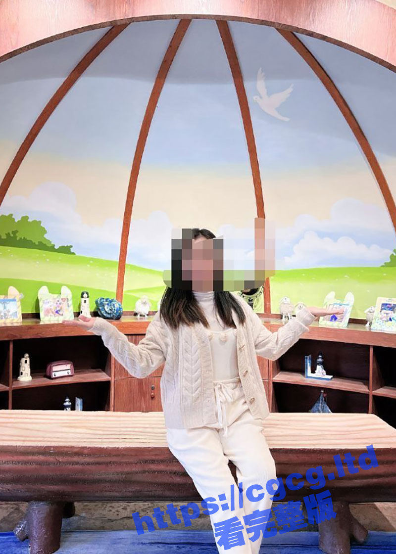 广东佛山大沥镇 已婚人妻少妇 陆曦雨 婚内出轨！被大屌炮友按在卫生间的镜子前后入！