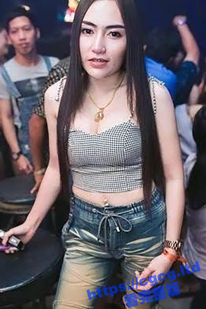 泰国 满背纹身的巨乳妹子 被渣男前男友将二人性爱视频全网曝光！身材是真的太完美了！