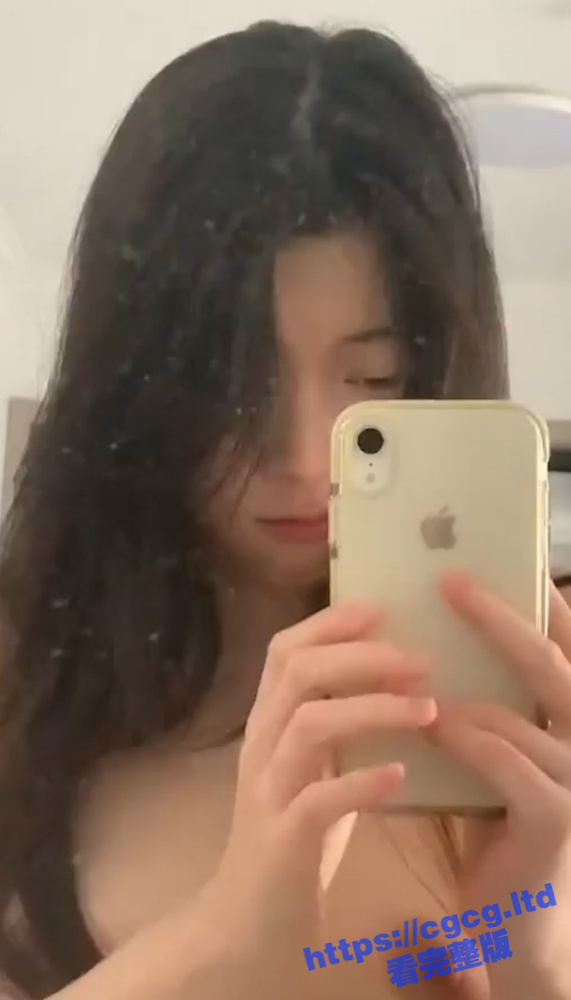 身材超棒的网红视频流出 在镜子面前卖弄风骚 被爆操调教 自慰流出白浆