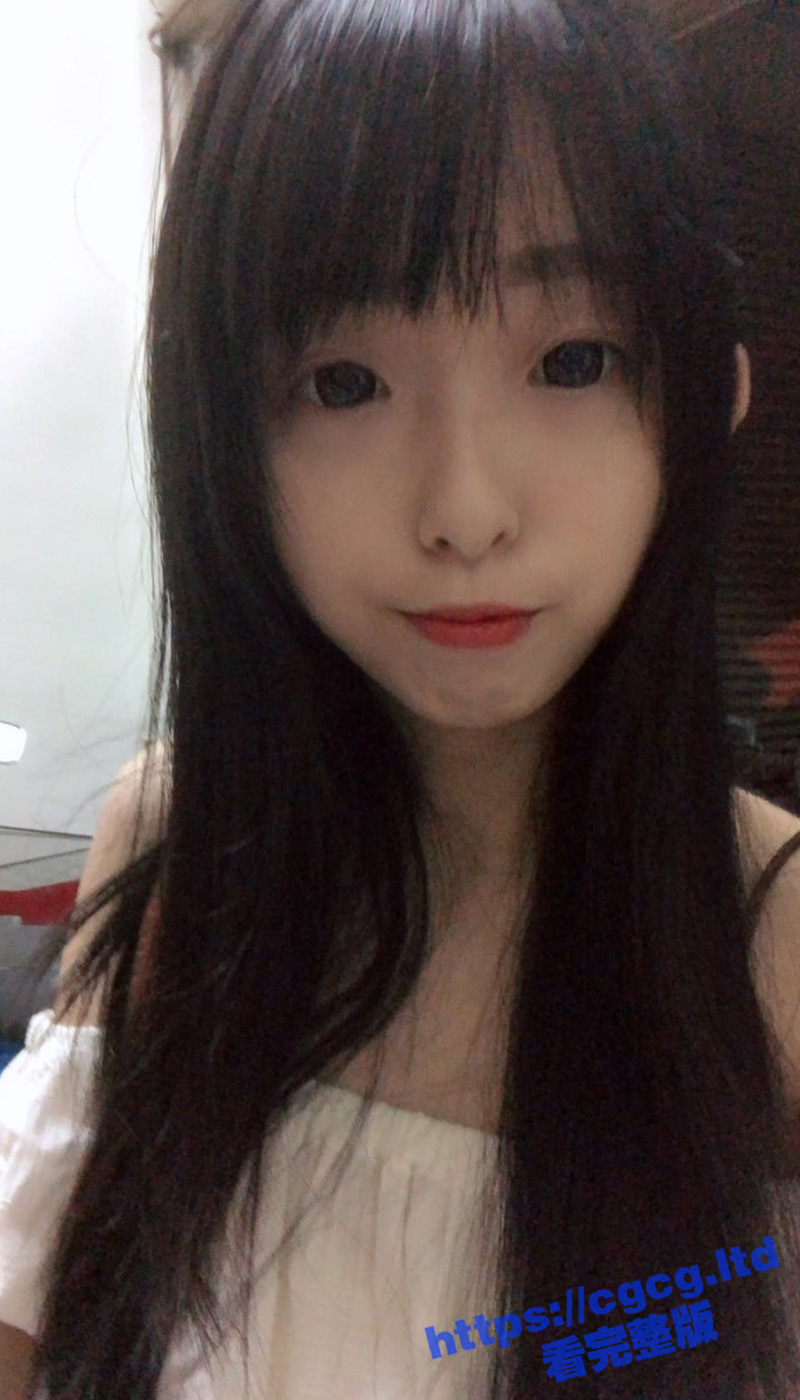 OnlyFans博主 alanris3 开淫趴上演群P乱战 母狗般的被抢着干！