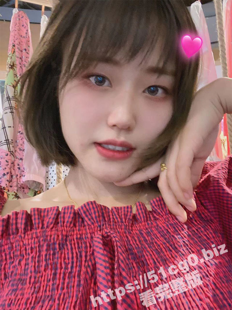 骚货反差婊前女友 月经期间还给自己发骚视频 发现母狗出轨多人 还经常微信跟别人聊骚