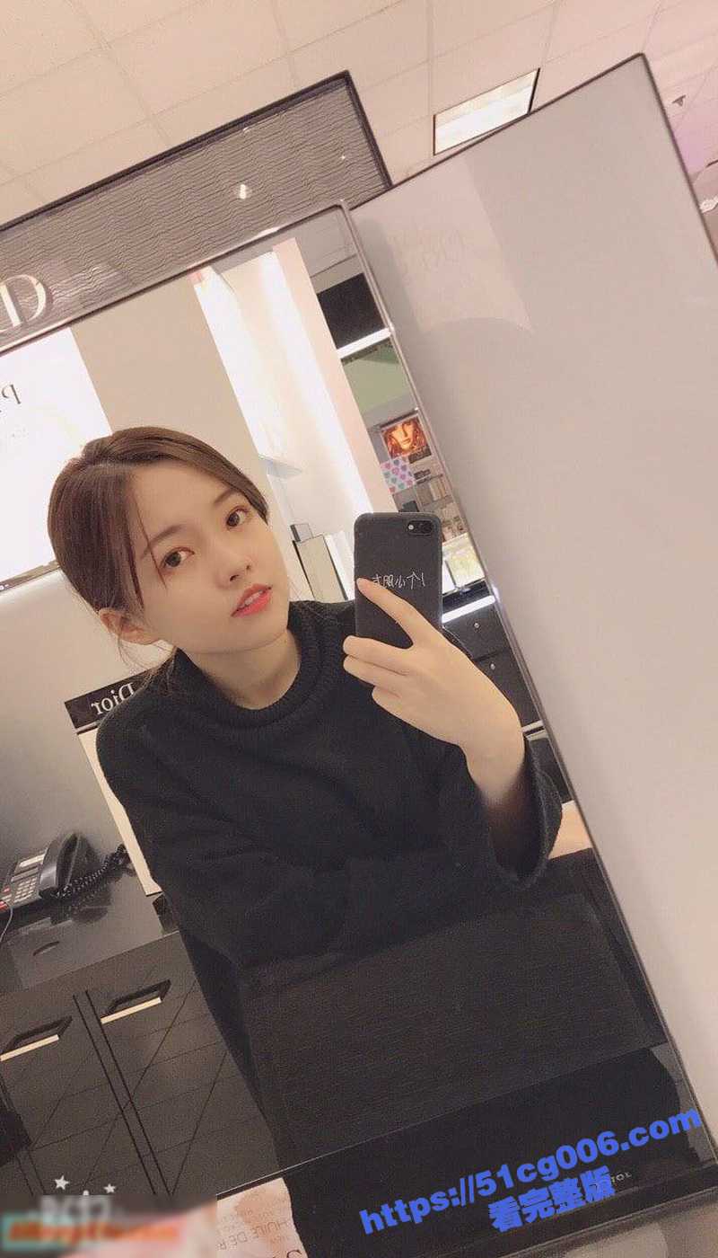 情侣云盘流出 高颜值妹子 李天宜 与男友啪啪口交性爱自拍