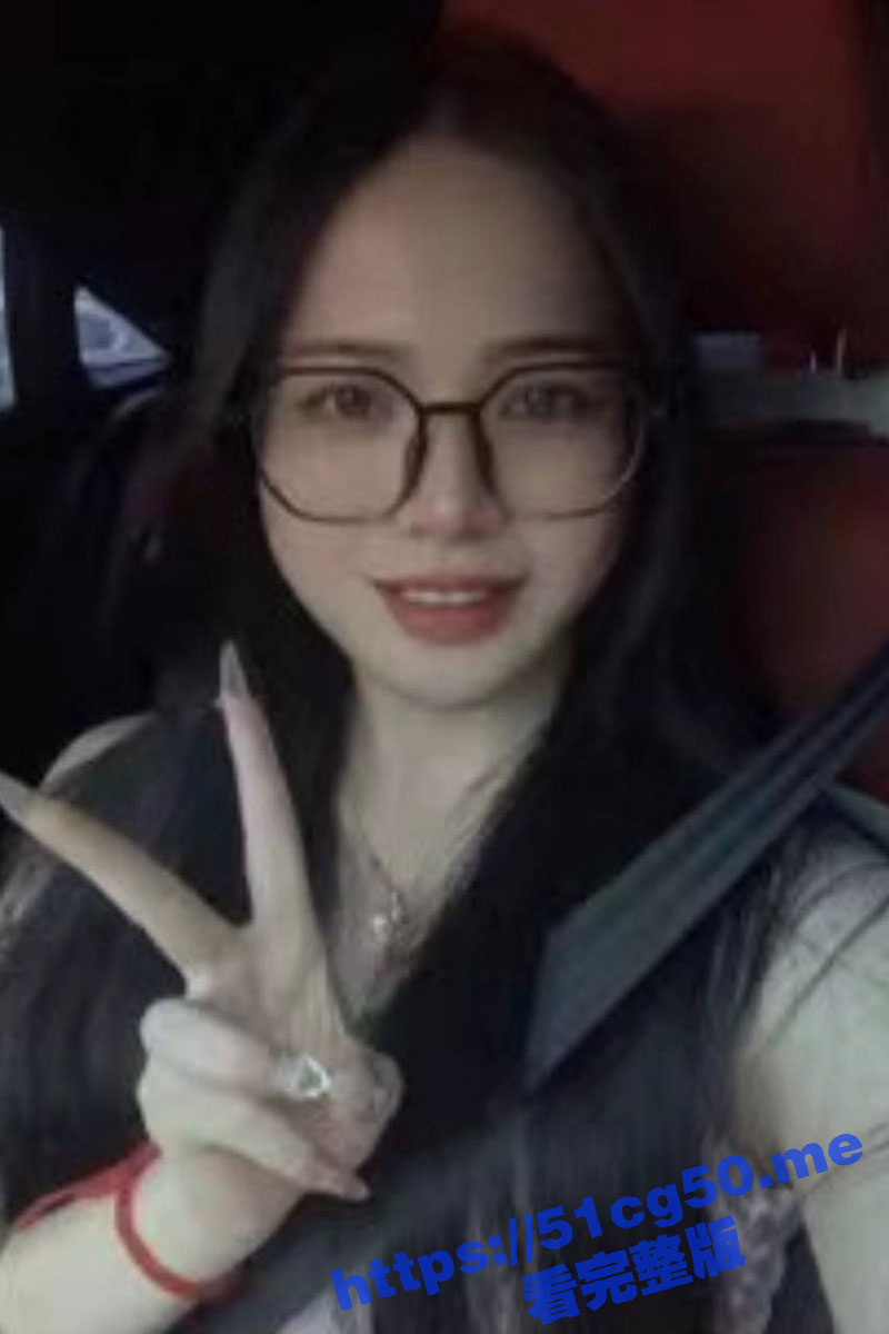 广西工业职业技术学院第二校区 李玉珍 被炮友调教成母狗 穿着情趣装带着口球被爆操！