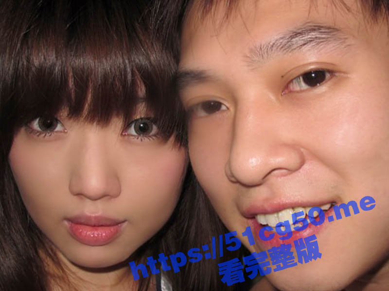 台湾大奶美女网红 ANN 泄密资源！时而清纯 时而妩媚 奶子随着鸡巴抽动的身体而不停颤动