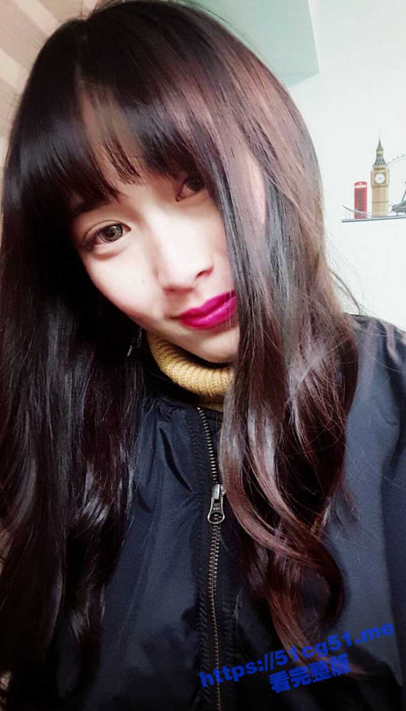 云盘泄密 被学校选为礼仪小姐 与男友打个庆祝炮！被男友干的欲仙欲死！