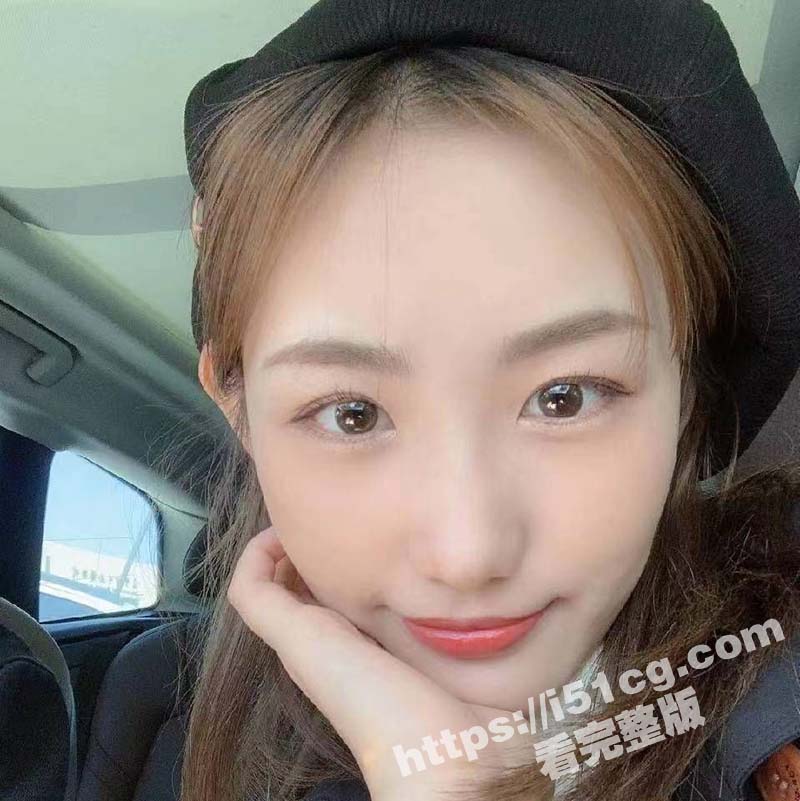 相亲遇到前女友的同事 没想到也是个骚货 趁机安慰她把她拿下 还挺享受这种刺激的感觉呢！