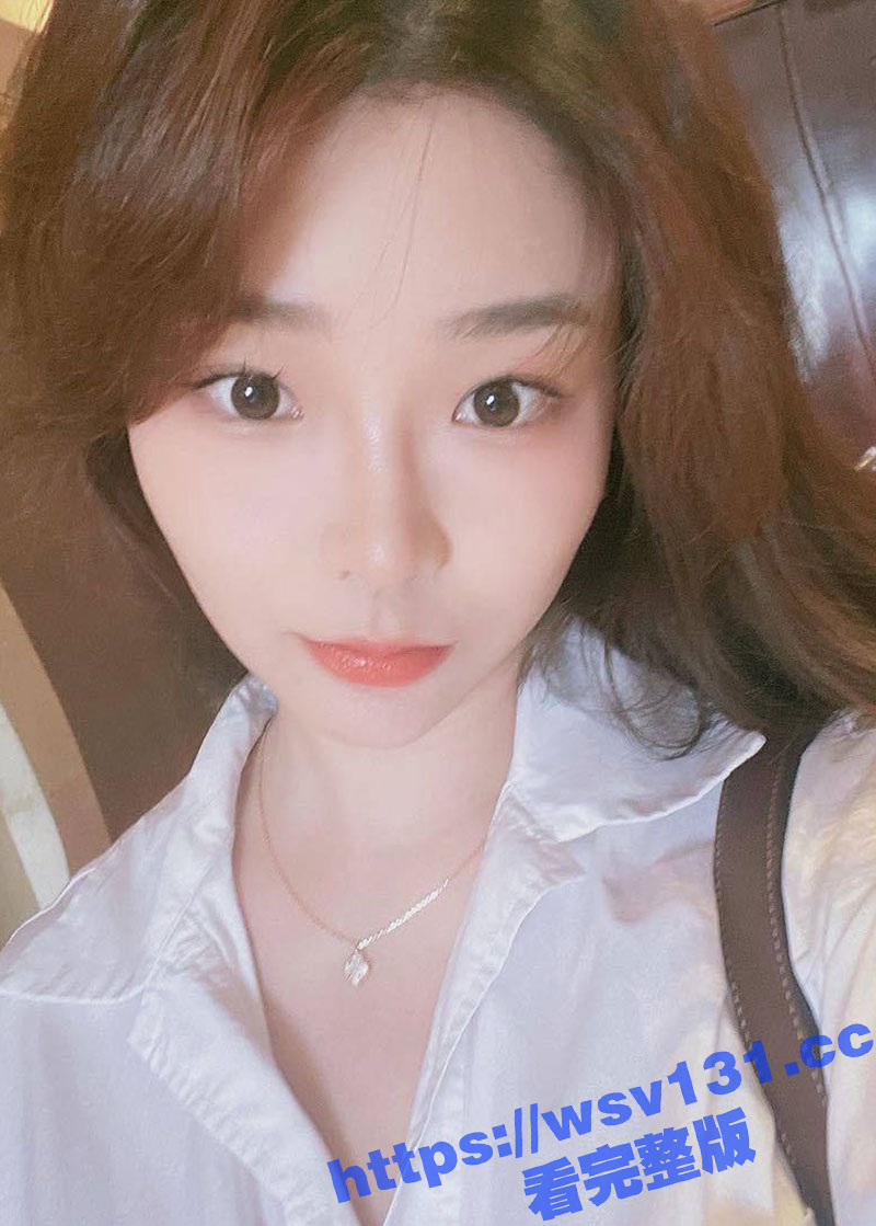 浙江金华某酒店童颜巨乳前台嫩妹 李欣玥 发给前男友的揉奶掰穴视频全网曝光！