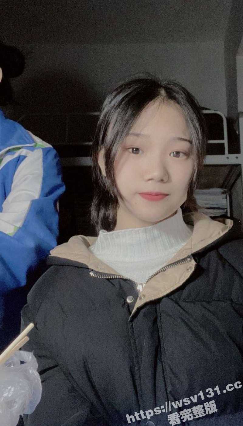 湖北清纯大奶学生妹 老师在深夜一对一进行辅导 独爱口爆 她这样生理成绩一定很好吧？