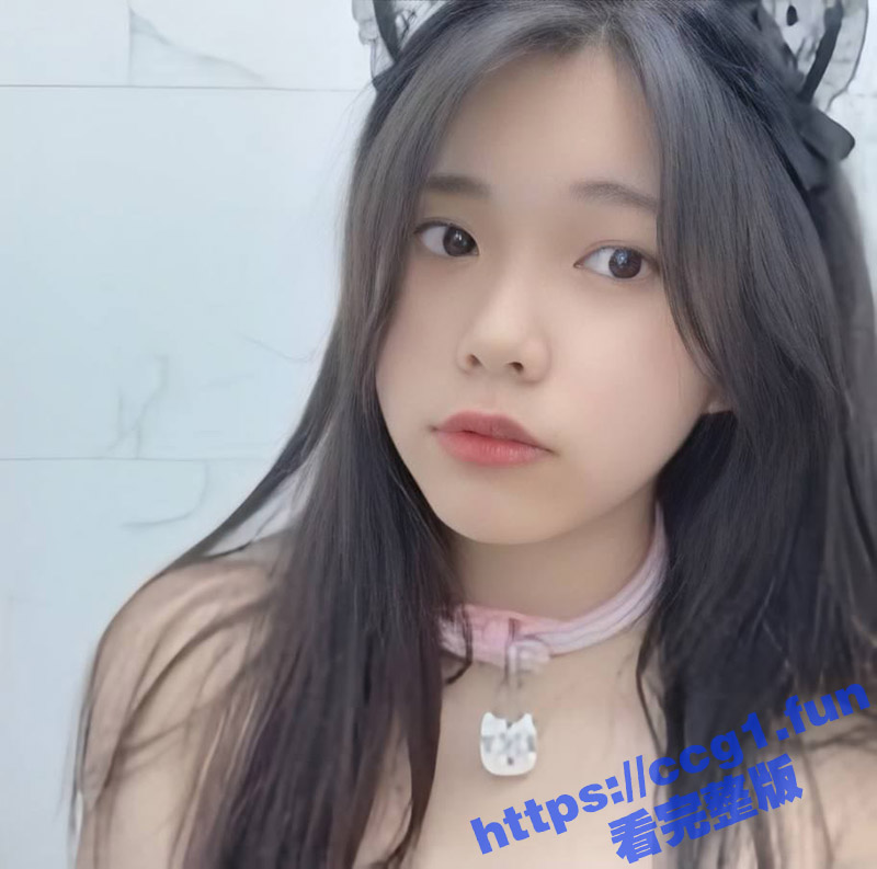 极品颜值母狗女友 王玥 在一起前就知道是个出了名的骚货 最喜欢让别人轮她 到现在最少二十个人操过