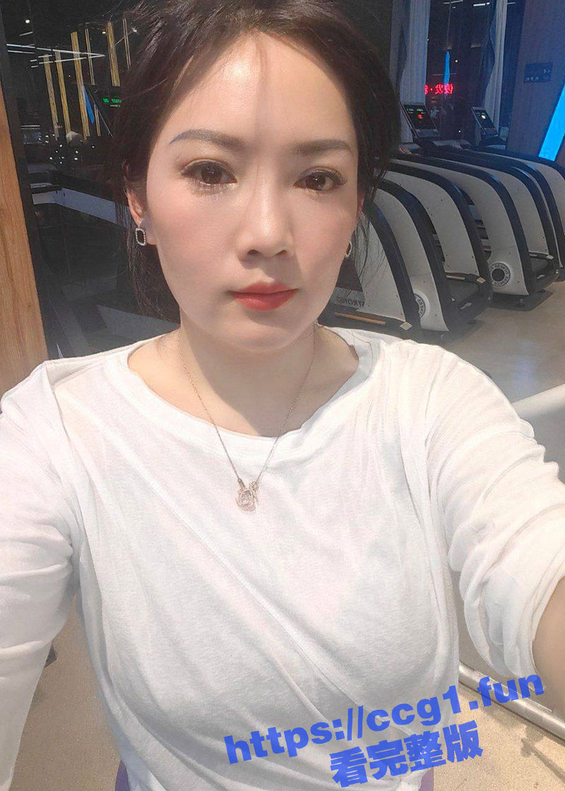 云南昆明35岁单身离异少妇 王佳莉 遭前夫曝光每天浓妆艳抹的下海做兼职 连自己的侄儿都不放过！