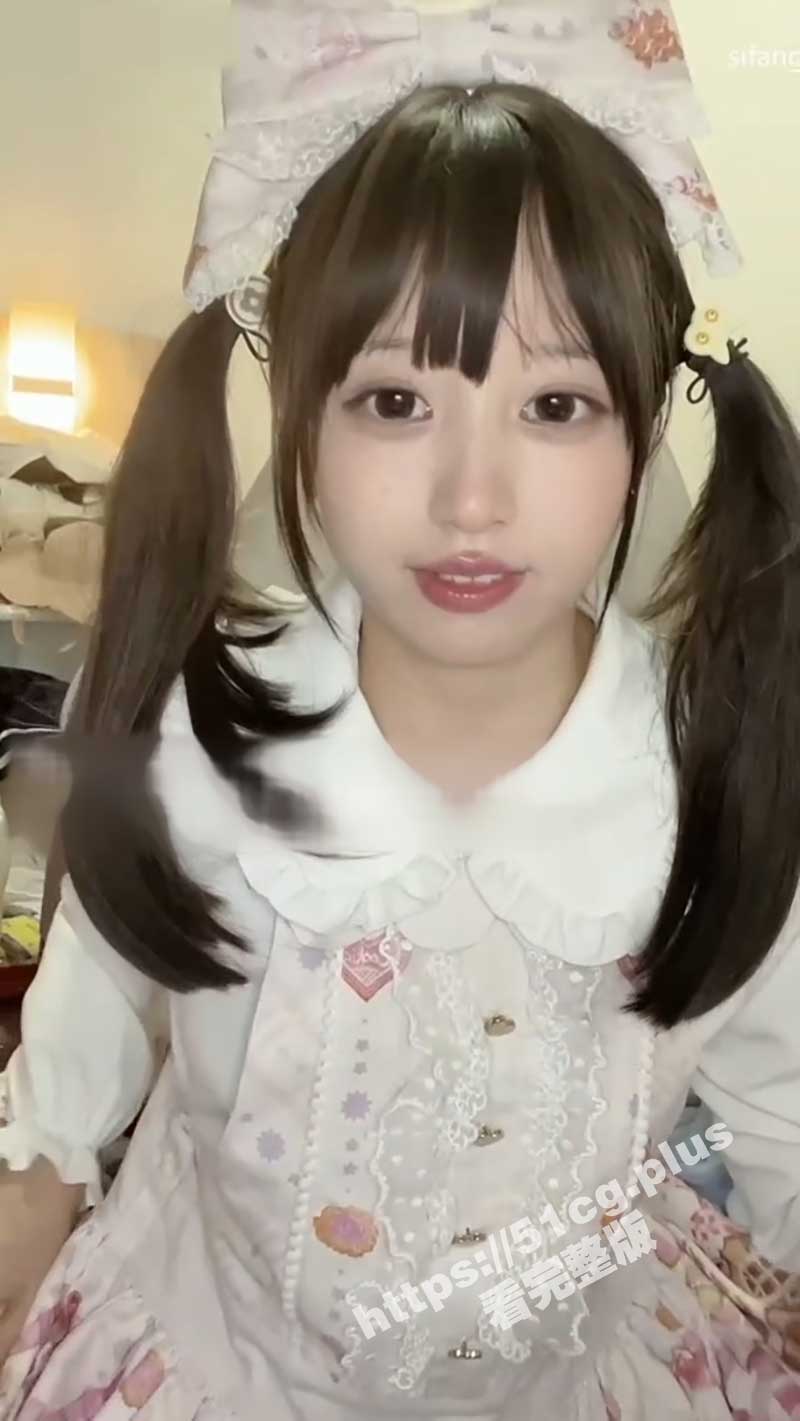 推特-香蕉不呐呐-(1).00_00_01_19.Still001.jpg