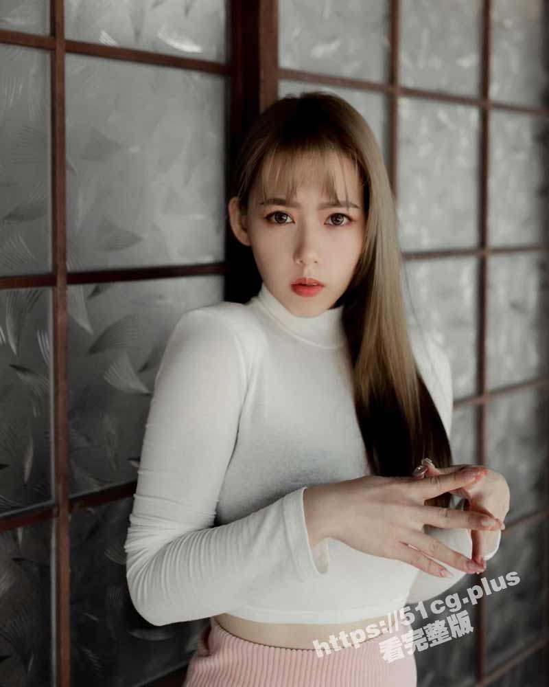 大波御姐FansOne极品网红「倪娜Nina」新世纪网黄女神~情欲摄影洋肠初体验
