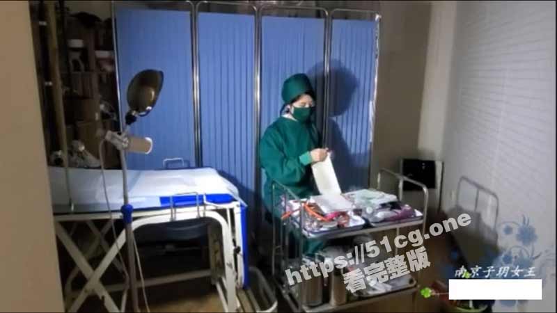 南京女护士「子玥女王」在医院帮患者打飞机 捆绑推油手法超赞