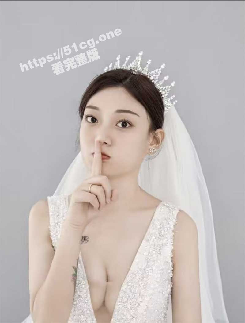 精品反差 极品新婚人妻性爱视频流出 还是自己的媳妇好不怕染病天天无套干