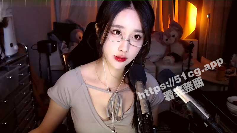 男性延迟训练！抖音百万粉丝网红 轩子巨2兔 高价定制私拍 倾情讲解飞机杯龟头降敏法