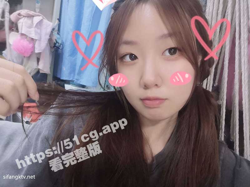 云盘泄密 青海师范大学 极品反差清纯甜美 马钰欣 与男友啪啪视频流出 宿舍内抠逼自慰 戴着项圈后入调教