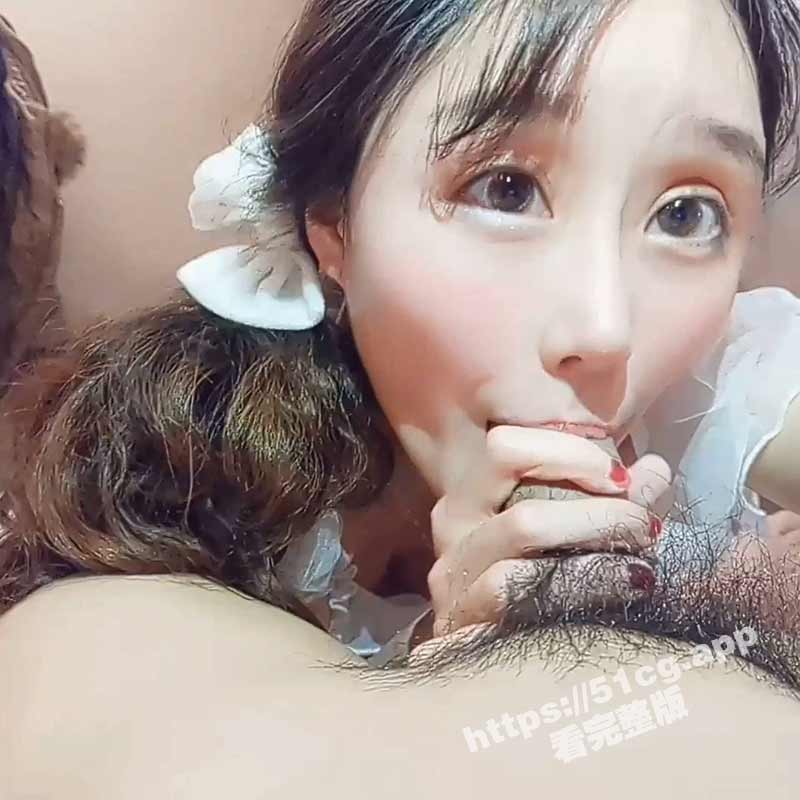 微博「原歆公主、歆哥哥」大尺度私拍流出 黑丝啪啪自拍非常自然