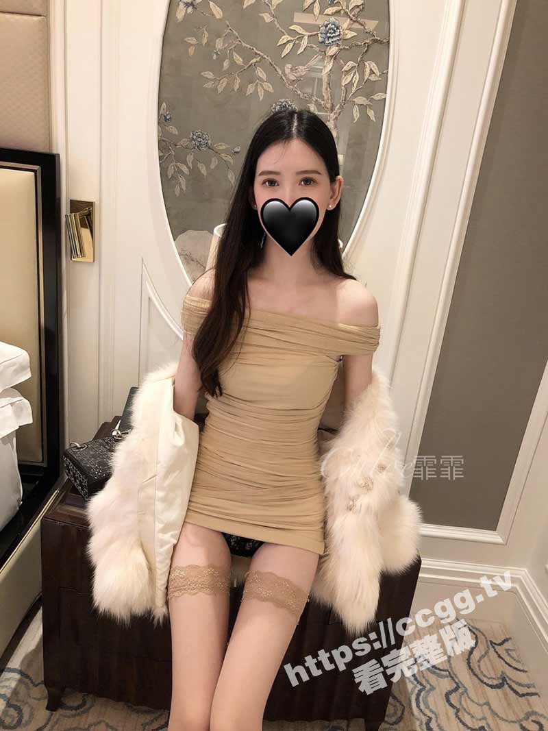 推特顶流网黄 chloe霏霏 会员定制福利 丝袜长腿妖娆性感 半露骚穴让人欲罢不能