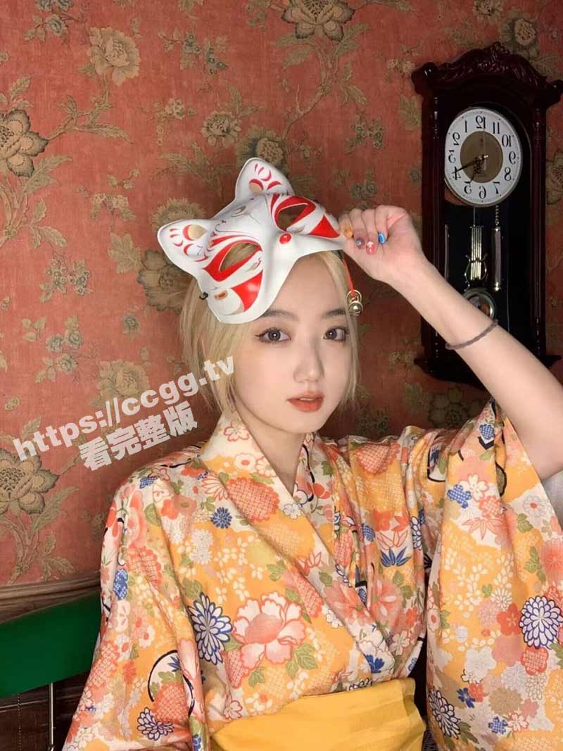 精品泄密！我和我的网红美妆女友 金发小骚货爱叫爸爸！