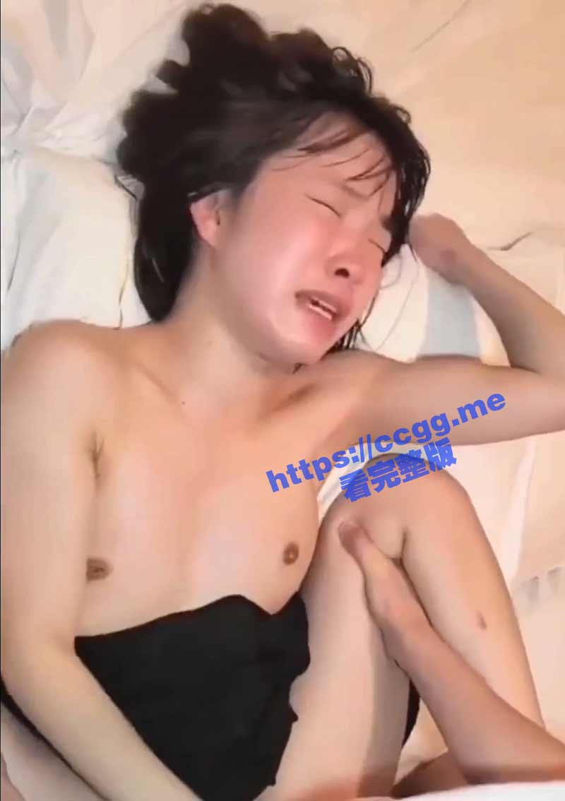 00后女孩孤身前往缅北 惨遭多名男子轮奸 被操到绝望哭喊轮流内射惨绝人寰！