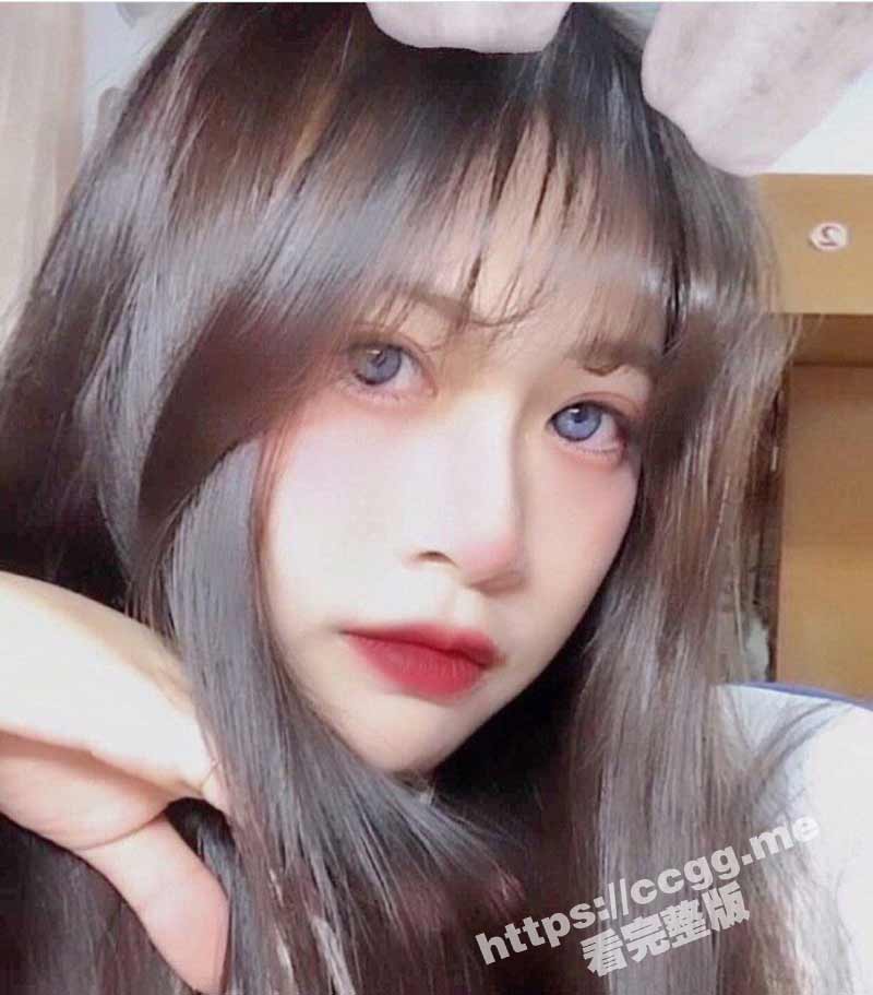 广州医科大学 叶梓妮 面试被假经纪人套路 脱光掰穴展示反差淫姿！