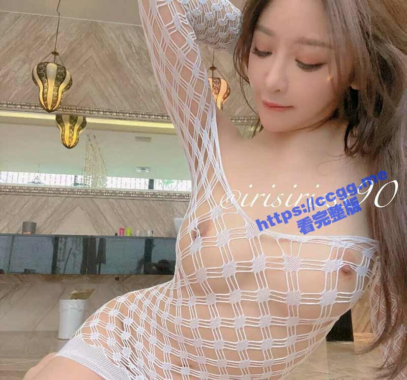 台湾甜美巨乳网红 谢侑芯 OF高价自拍 露奶骚姿妖娆销魂 全身精油闪耀淫光