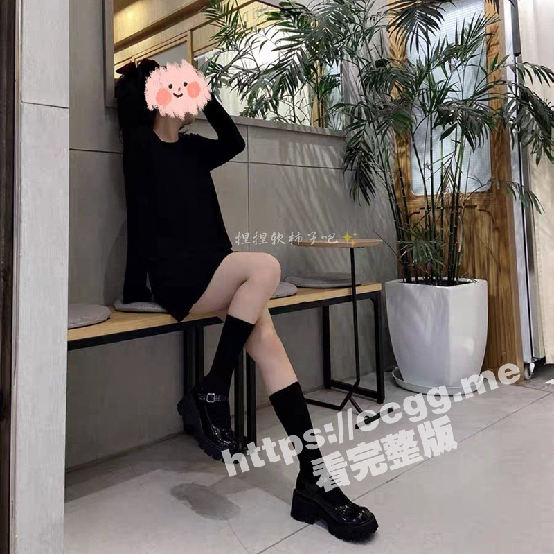 推特 极品软妹【捏捏软柿子吧】私拍定制大尺度作品合集 白富美女神三点很粉嫩！