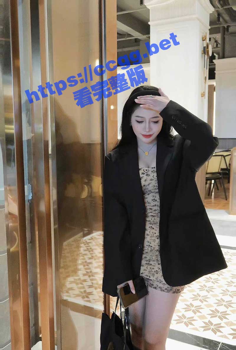 广州00后骚逼 黄婷婷 偷吃闺蜜男朋友被曝光 淫贱母狗渴望被多人轮奸