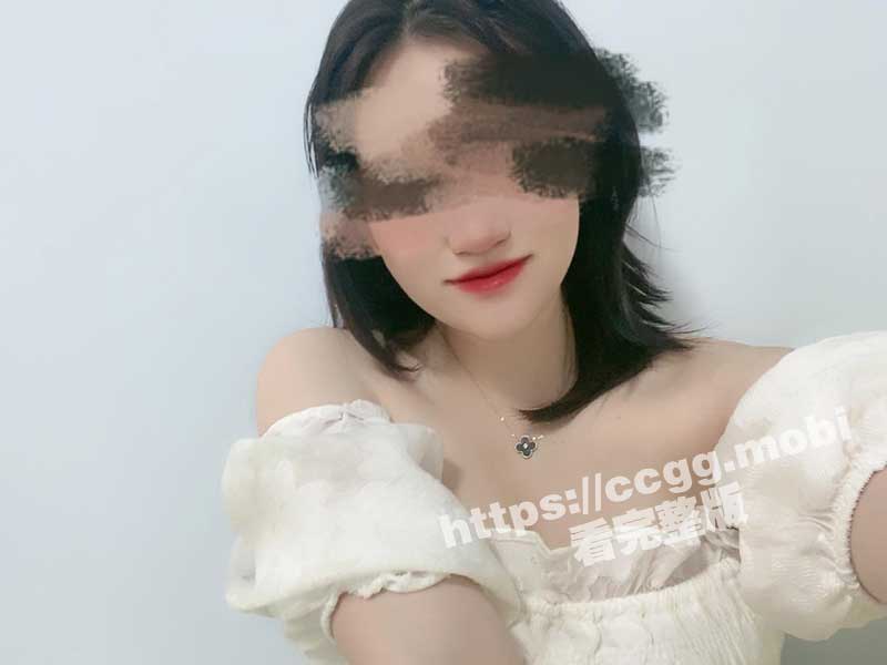 叔嫂乱伦 骚逼反差嫂子 表面看着挺斯文,操上之后真反差,呻吟好悦耳