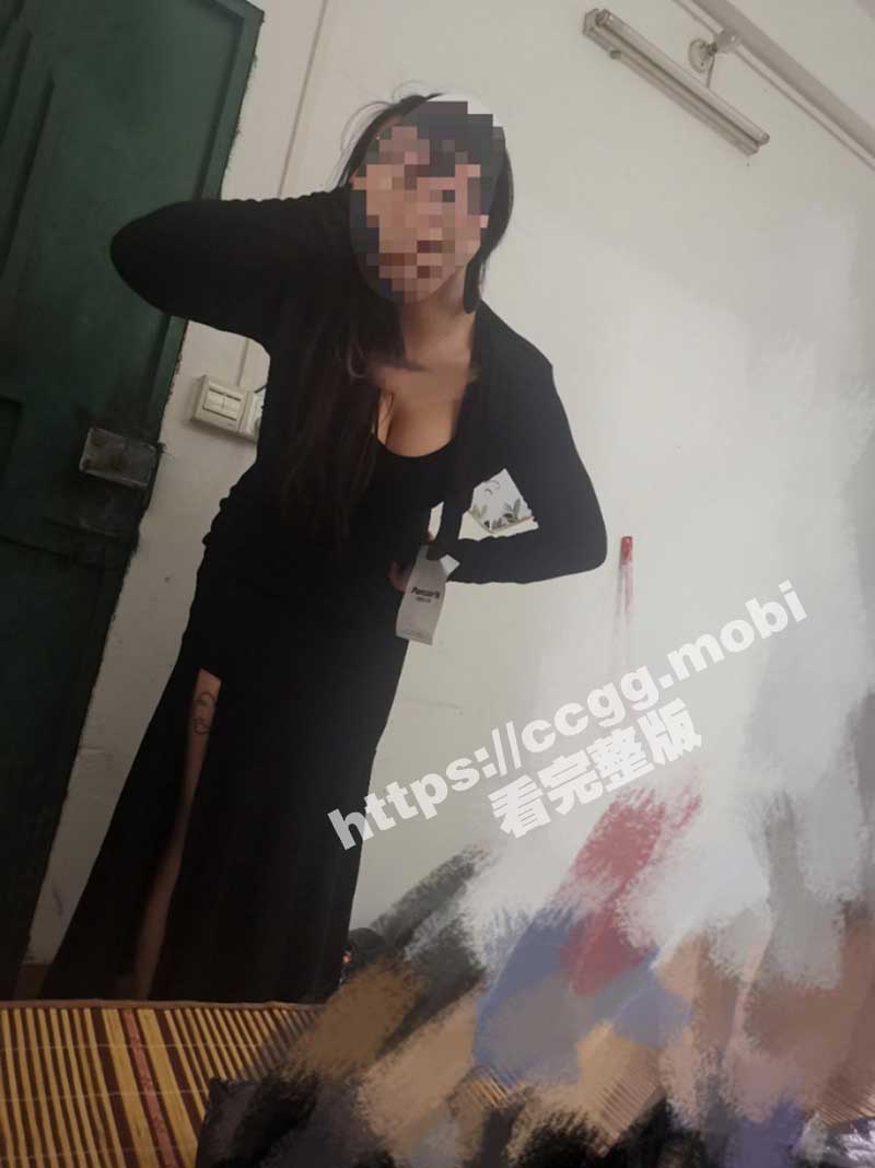 姐弟乱伦 趁巨乳姐姐喝醉 直接把姐姐侵犯了 没忍住直接把姐姐内射了
