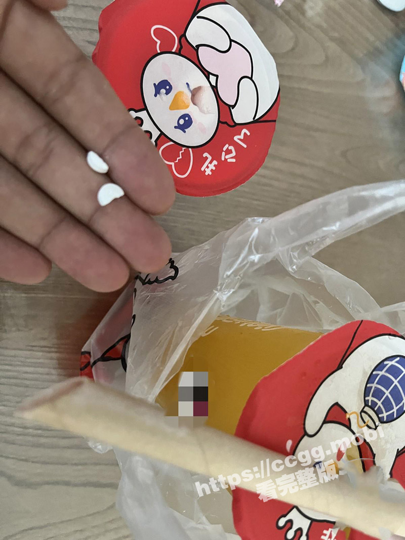 邪恶的父亲老刘 看女儿和同学同时“睡熟”操完女儿操她同学 尽情纵享丝滑 爽翻天！