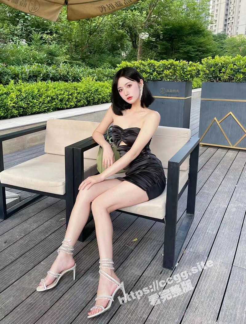 校花级女神惨遭富二代男友泄密 不雅自拍视频流出 极品身材被渣男无套内射！