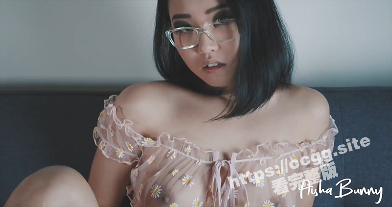 上海反差留学生 Aisha 性爱私拍 外表斯文实则淫荡 被滚烫精液浇灌子宫！