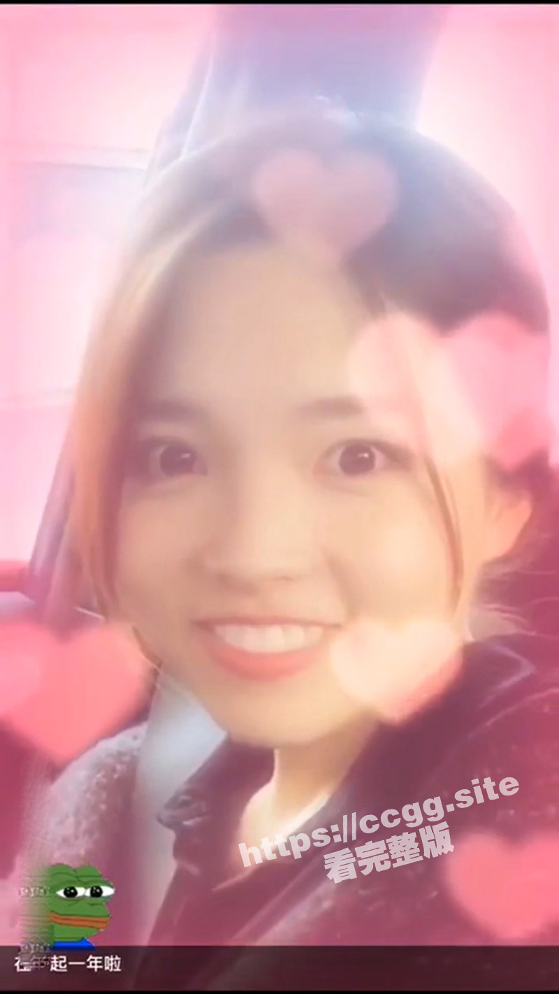 上海00后反差婊 李依依 性爱视频曝光 女神级名媛被后入暴操 圆润肥臀超带感！