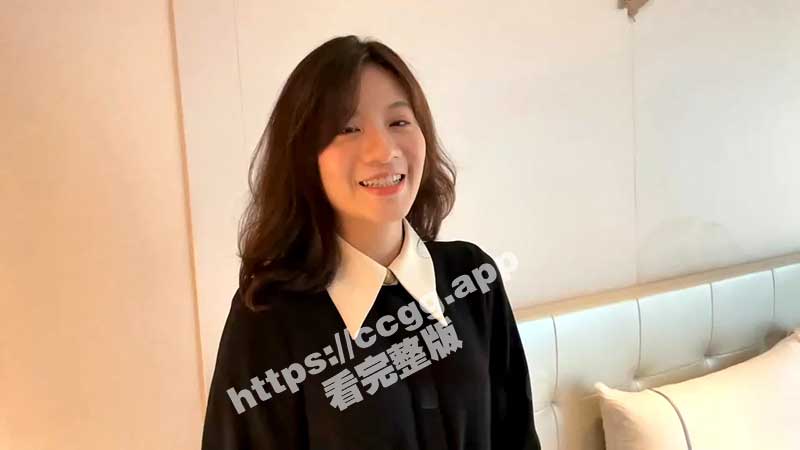 素人开发 台湾长荣航空空姐乘务长 拍摄质量堪比老虎菜 干空姐一次哪里能够？干完再洗个鸳鸯浴接着干