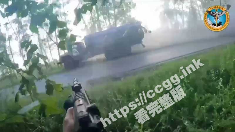 车臣雇佣军伏击俄军？渗透进俄罗斯境内别尔哥罗德的车臣雇佣军迅速摧毁俄军卡车！伏击视频曝光！