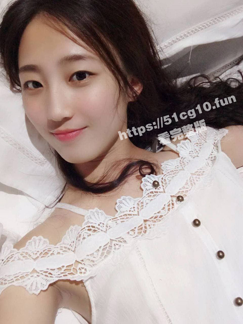 太原旅游职业学院 王雨霏 反差视频流出 如此漂亮的妹子 竟也是个爱吃精液的骚货！