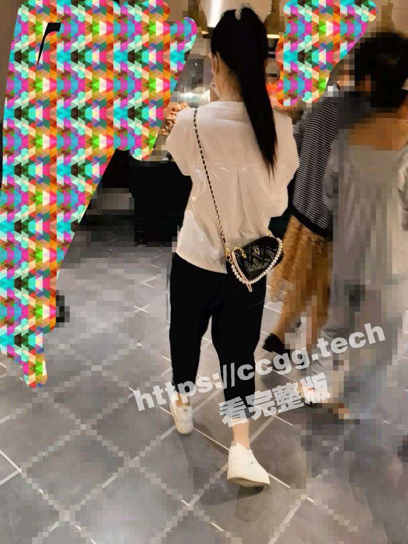 姐弟乱伦 与极品反差婊表姐打响在姐姐家的第一炮 内射一半外射一半内外兼修