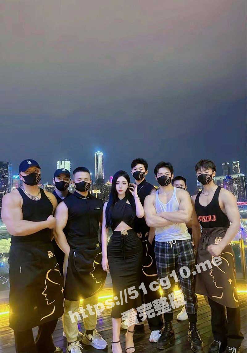 51吃瓜网独家！七夕狂欢节 重庆蓝爵炭烧餐酒吧 李萌萌小仙女1V7壮男！微博探店小博主竟是外网大网黄！最全合集视频来咯