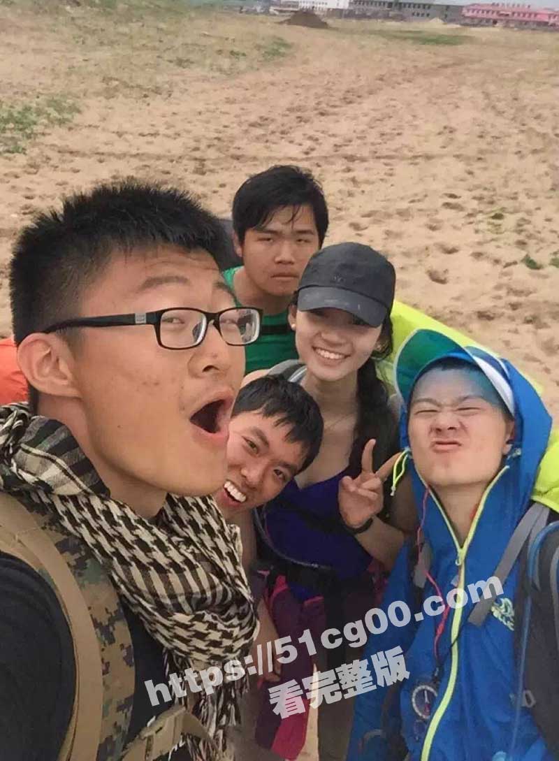 异地大二女友跟同学露营了 回来后发现了这组照片和视频 大家说还能继续下去吗？