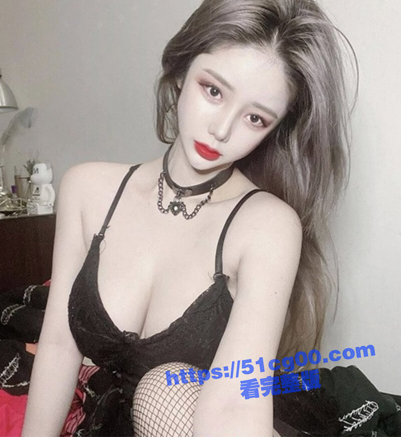 露脸才是王道，推特反差女神 穴生干部 悠悠，大尺度私拍流出，极品身材户外露出啪啪