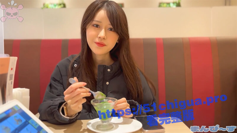 约炮高质量网红脸清纯邻家小妹 甜美可人白皙苗条 大力爆操无毛嫩逼 滚烫精液灌满了整个骚逼