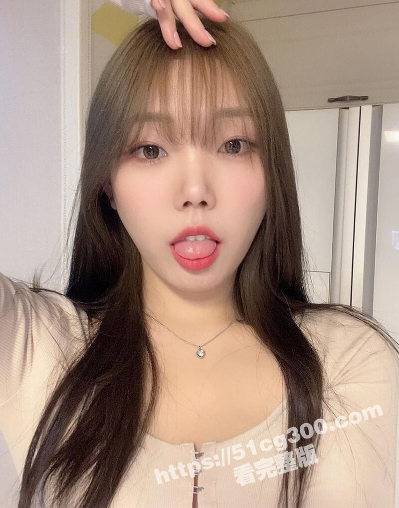 海南反差婊 严惠琳 深夜晚归被主人狠狠教训 马桶边上操的嗷嗷直哭 妥妥的反差小母狗一枚