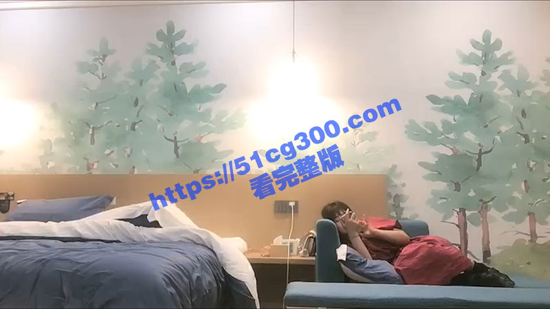 与网友见面后被强奸 骚逼一直说不要 但被内射之后还是说了舒服