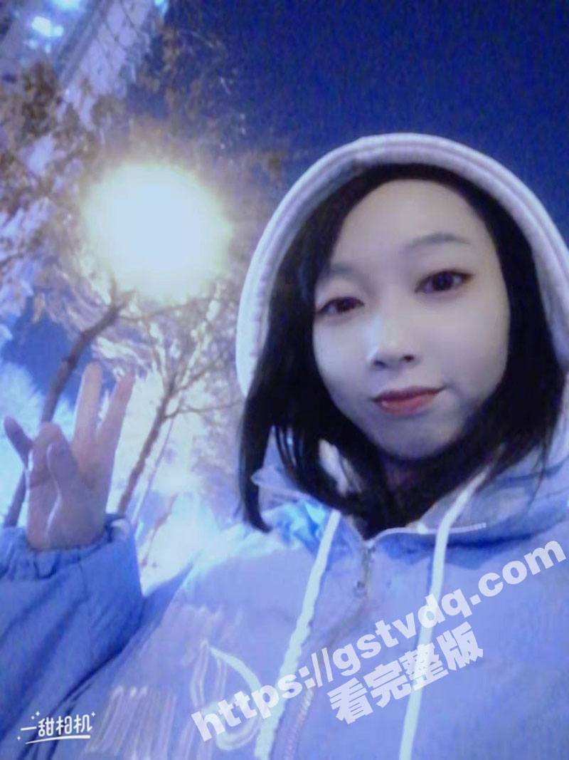 山西教育培训机构 招生老师 袁英 招生招到学生家长床上去了 高清露脸视频被绿帽男友曝光！