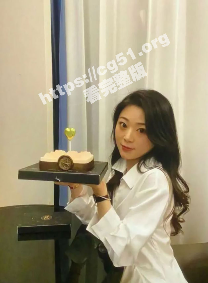 南通瓜友请注意！高颜值反差婊 罗婷嘉 前男友勾引闺蜜致分手 分手后还能开锁 随时开出去玩 高清露脸视频曝光